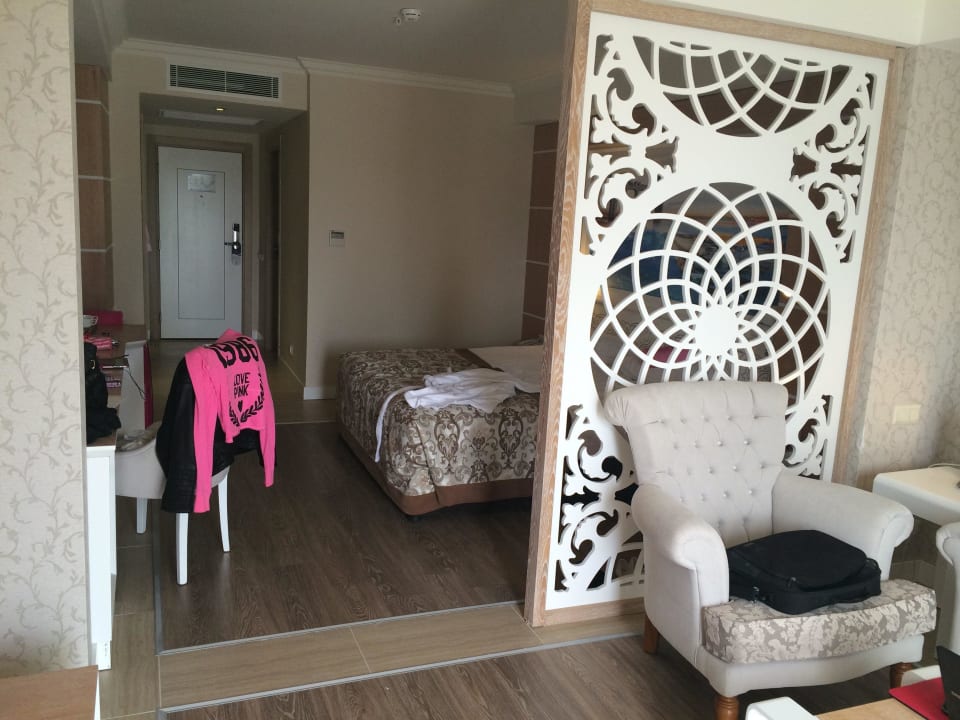 Blick auf den Schlafbereich Crystal Sunset Pearl Collection