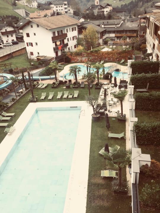 Aussenpool STROBLHOF Active Family SPA Resort