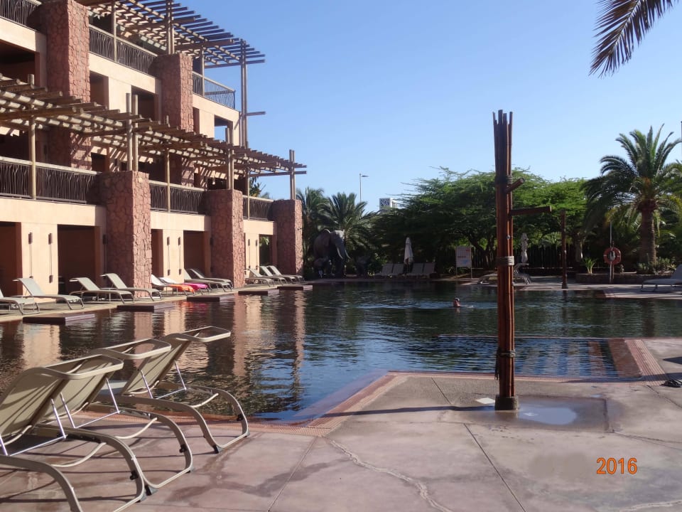 Pool an den Wohneinheiten Lopesan Baobab Resort