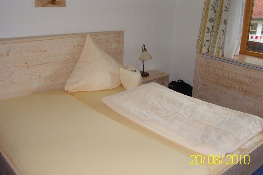 Das halbe Bett Hotel Restaurant Amadeus