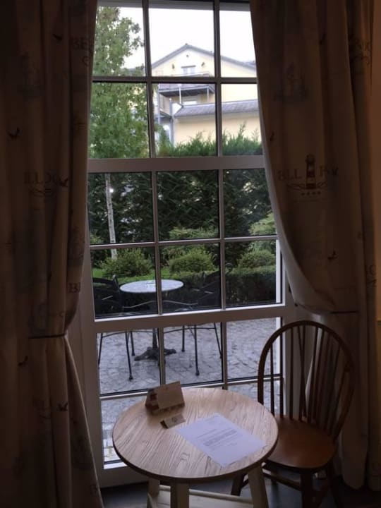 Blick auf die Terrasse Hotel Bell Rock Europa-Park