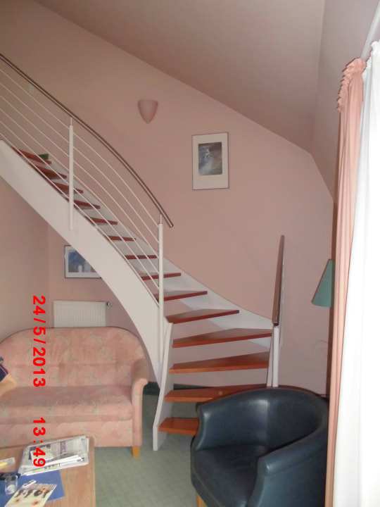 Nicht alle haben eine Treppe zum Schlafzimmer Weinert's Weinhotel Atrium