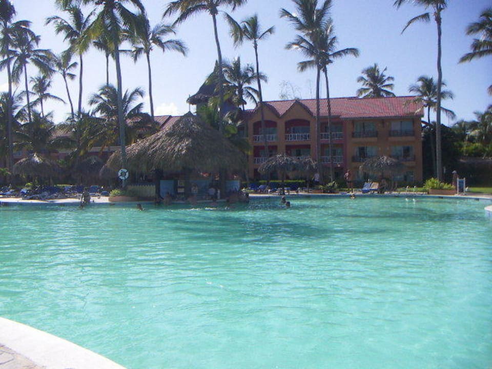 Wunderbarer Pool Punta Cana Princess All Suites Resort & Spa