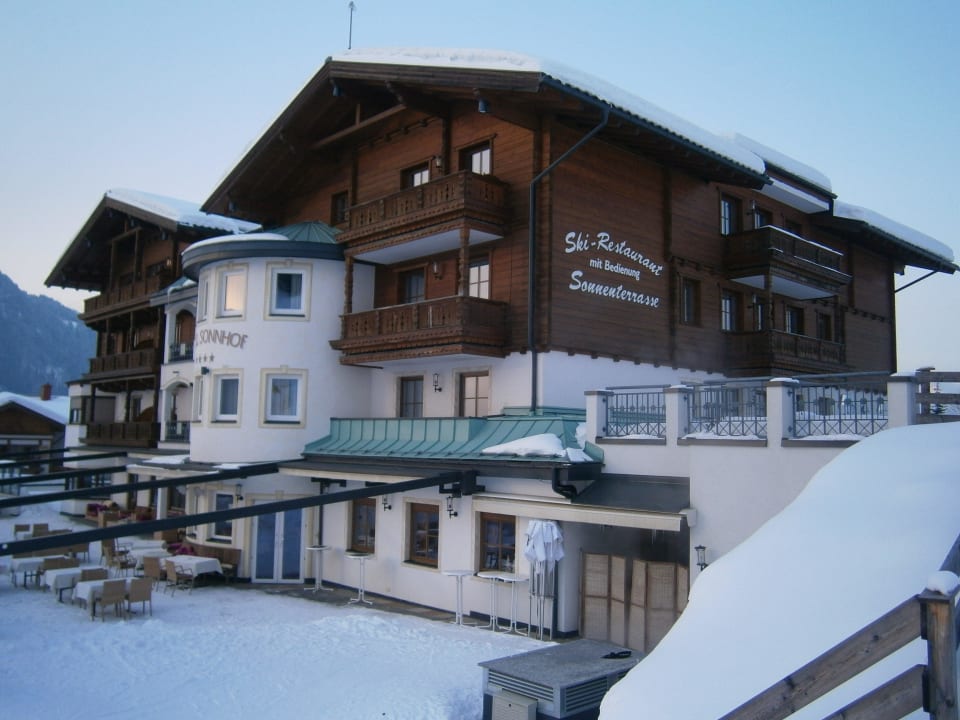 Rückseite des Hotels Sonnhof Alpendorf - Adults only