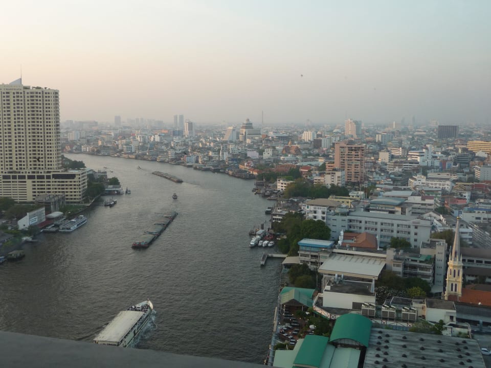 Riverview Royal Orchid Sheraton Hotel & Towers