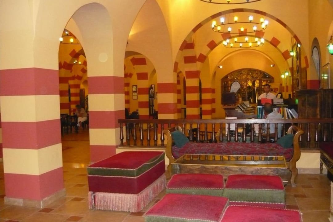 Schöne Eingangshalle Jaz Makadi Oasis Resort