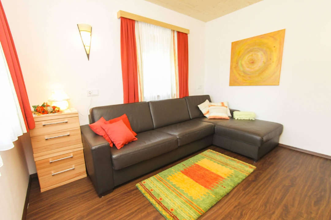 Wohnzimmer Top 5  Appartementhaus CASAMARAI