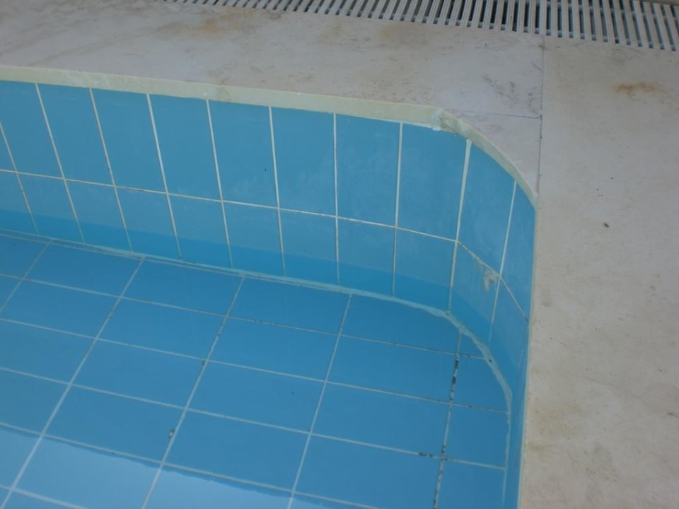 Leerer Kinderpool Enki Hotel