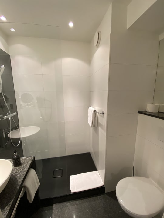 Zimmer Motel One Köln-Neumarkt