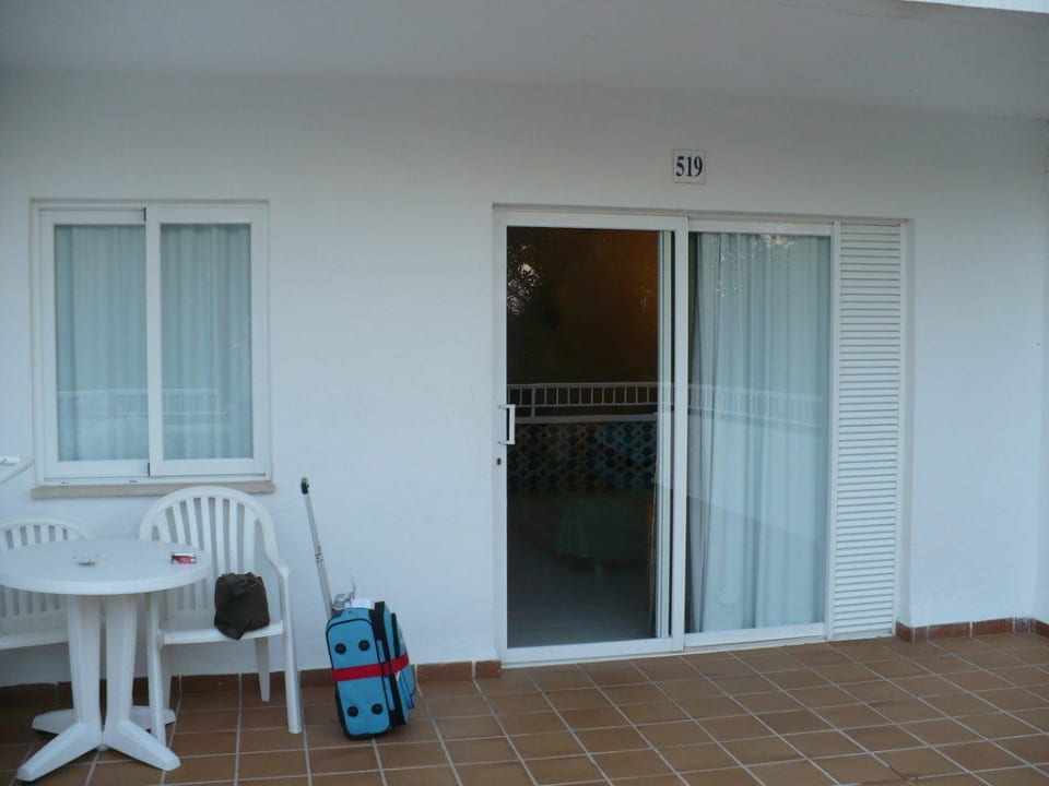 Familienzimmer von außen Flipflop Cala Romantica