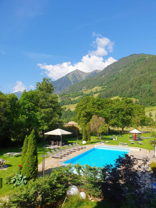 Pool Hotel Wiesenhof Garden Resort