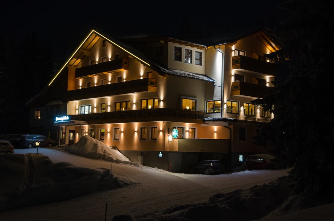 Außenansicht Alpengasthof Grimmingblick