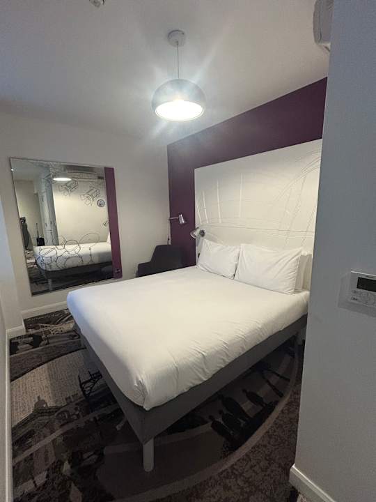 Zimmer ibis Styles Glasgow Centre West