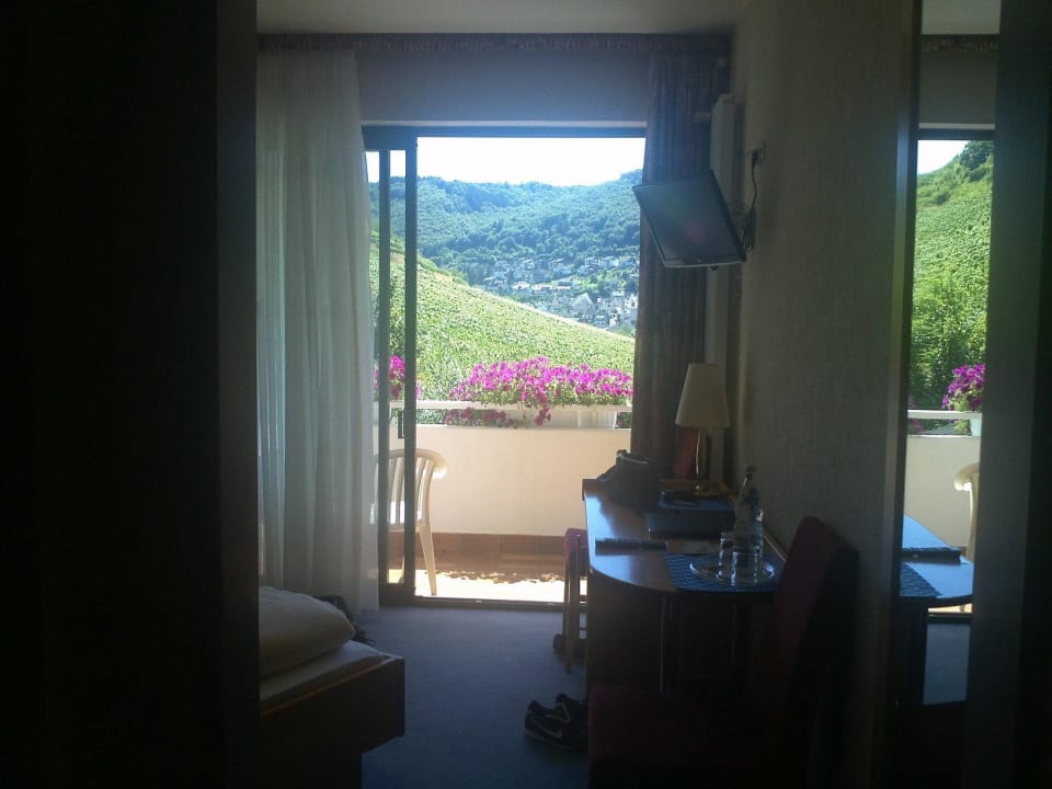 Blick Richtung Balkon Flair Hotel am Rosenhügel