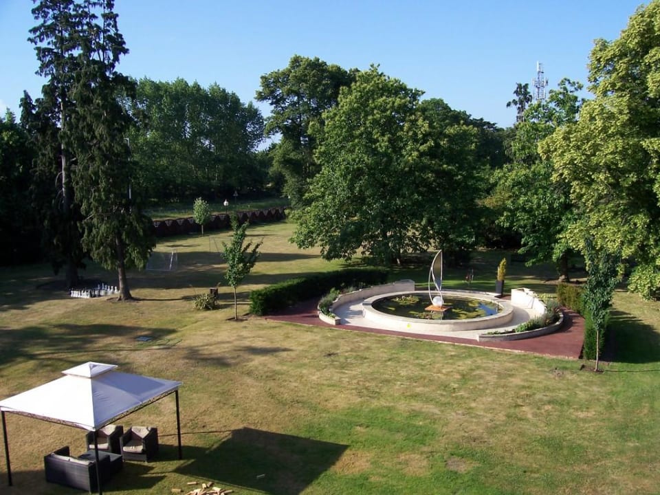 Gartenanlage The Pinewood Hotel