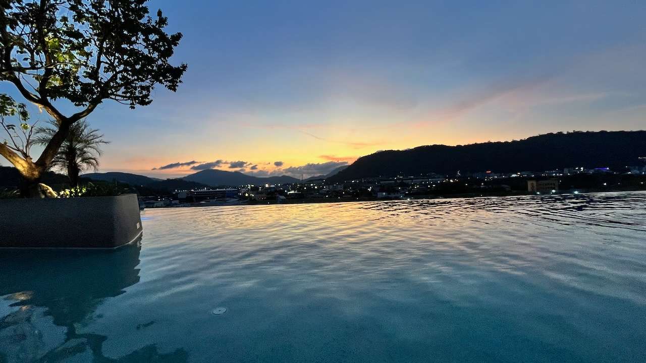 Pool HOMA Phuket Town