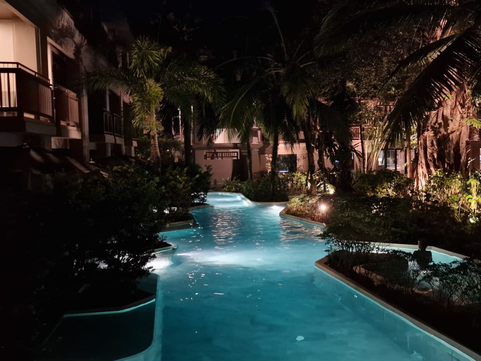 Pool La Flora Khao Lak