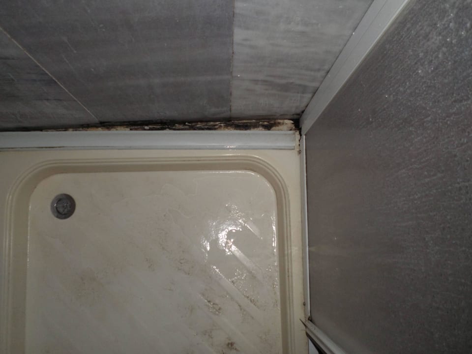 Dusche Hotel Andiz Beach