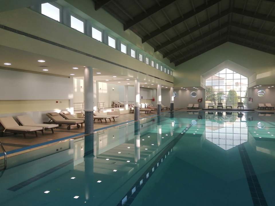 Pool Neptune Luxury Resort