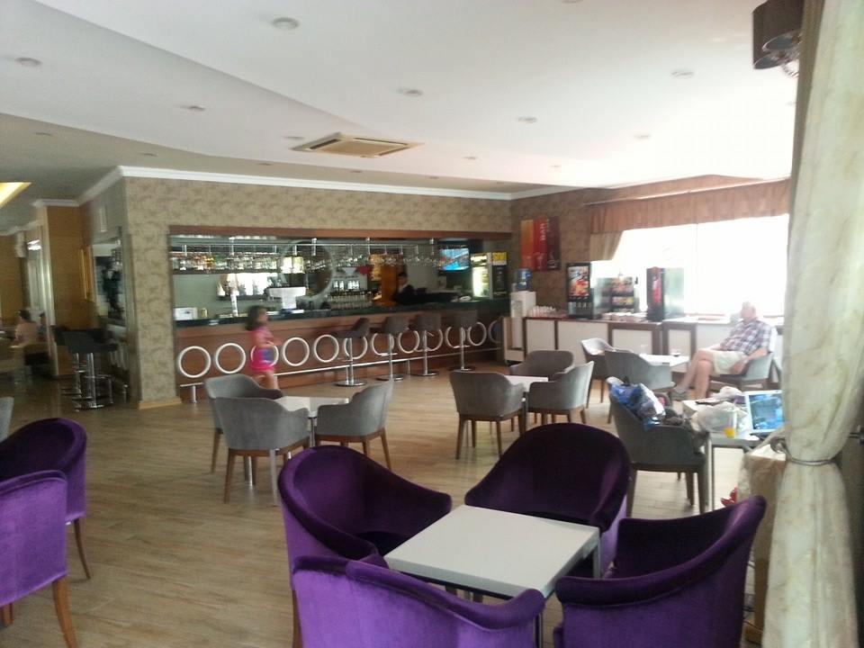 Bar & Lobby Hane Family Resort