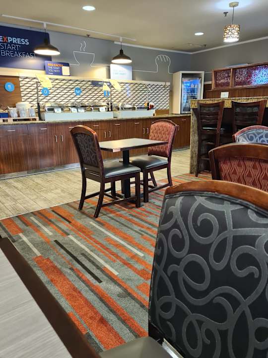 Gastro Holiday Inn Express & Suites Bloomington - Mpls Arpt Area W