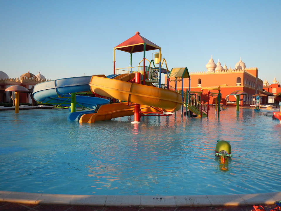 Basen dla dzieci Pickalbatros Alf Leila Wa Leila Resort - Neverland Hurghada