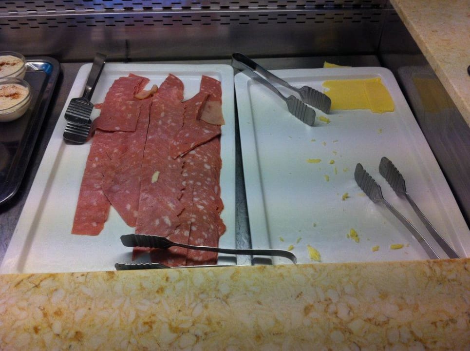 Frühstücksbuffet  Akrathos Beach Hotel