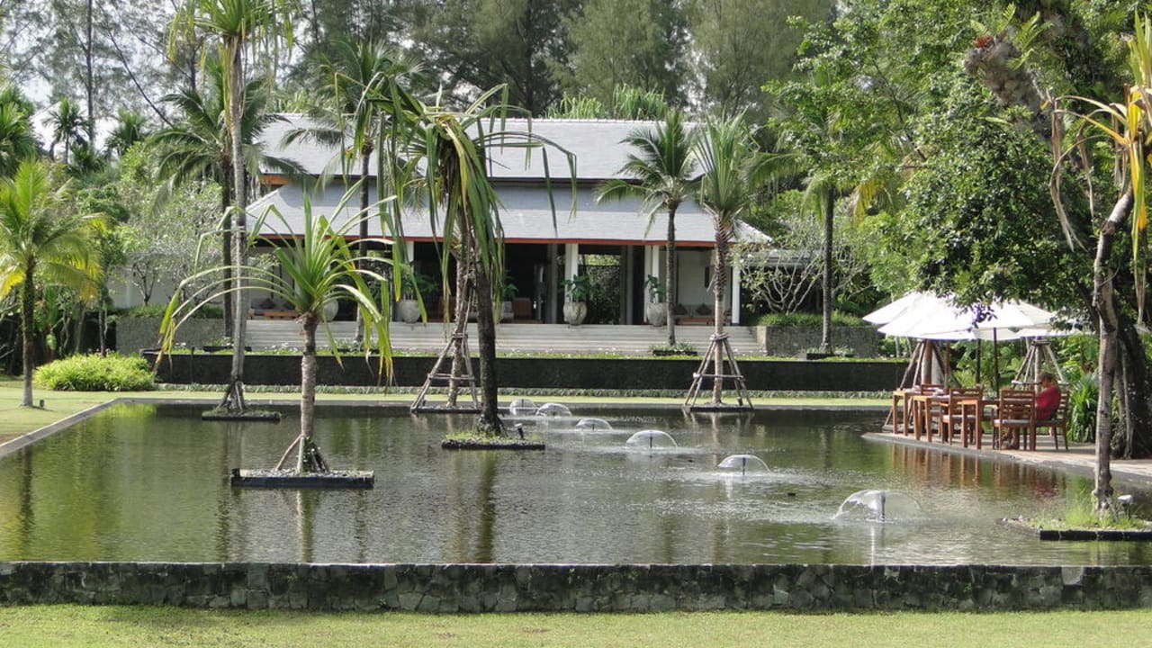 Blick gegen Lobby The Sarojin