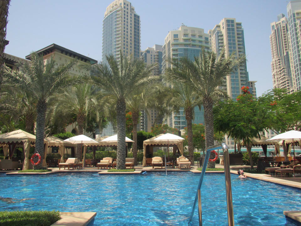 Poolanlage Palace Downtown