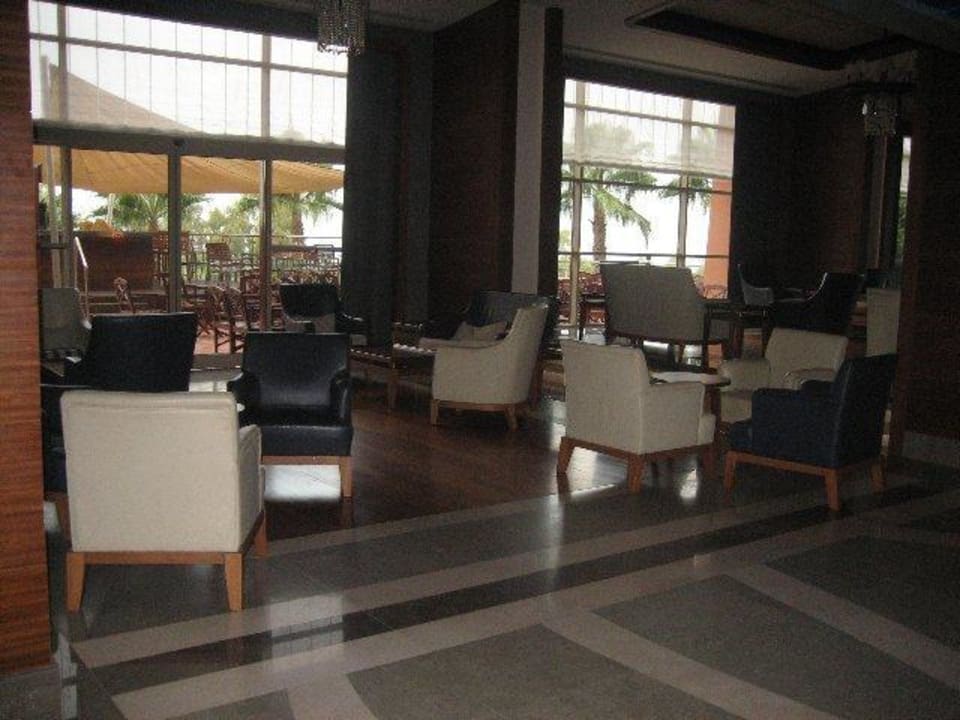 Lobby, schön kühl! Hotel Grand Side
