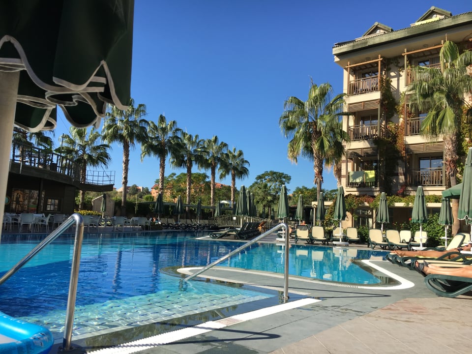 Pool Can Garden Resort