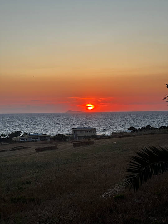 Strand Hotel Kouros Palace