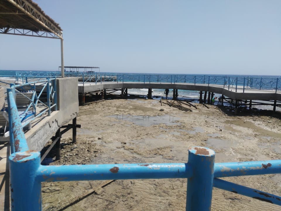 Strand Hotel Titanic Palace