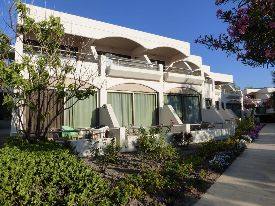 Studios Ialyssos Bay