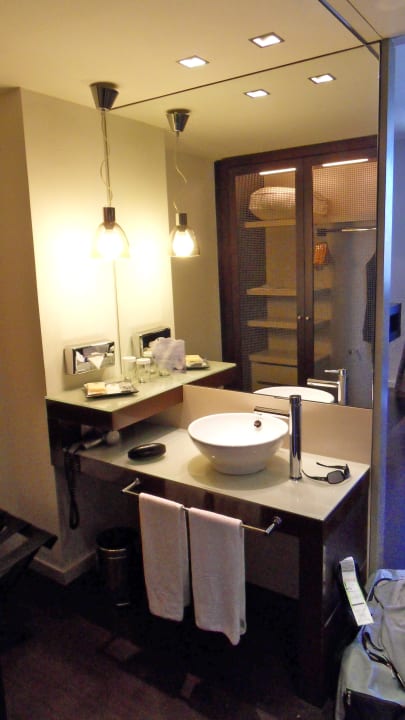 Waschgelegenheit Hotel Barcelona Condal Mar Affiliated by Meliá