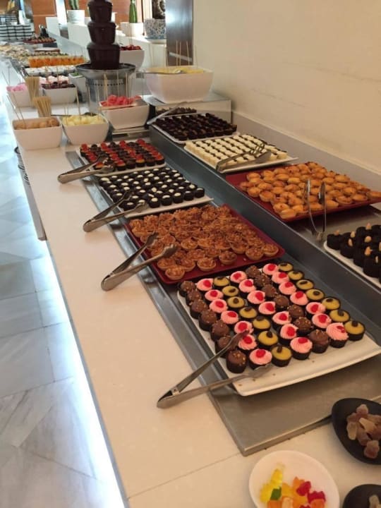 5 Sterne Buffet ... Hotel Serrano Palace