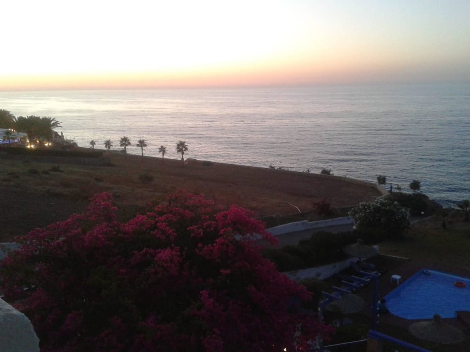 Am Abend fotografiert von der Terrasse Hotel Stella Beach
