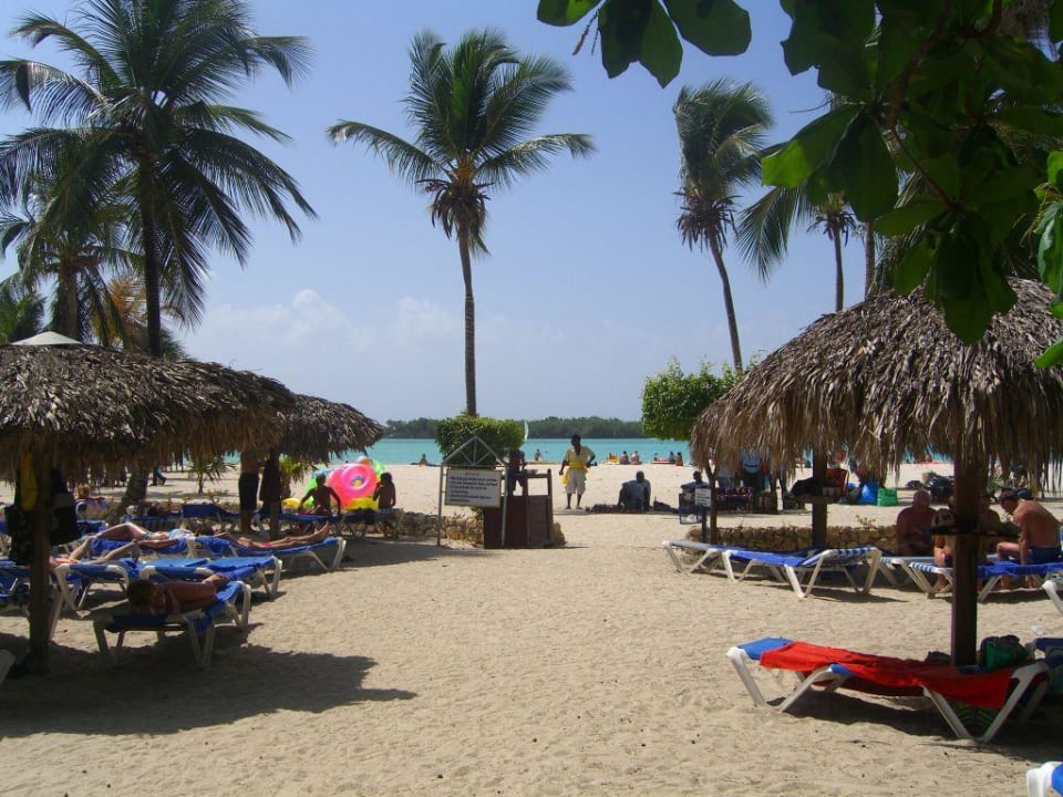 Übergang Privat - Öffentlich BelleVue Dominican Bay