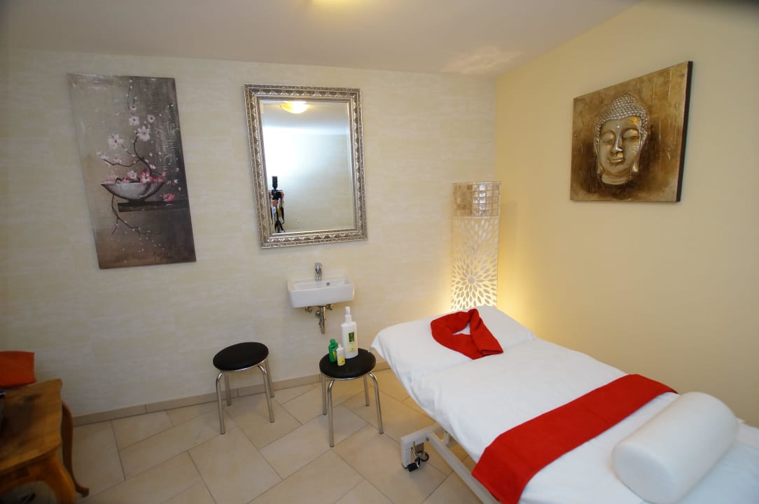 Massage Wellness-Privathotel Post an der Therme