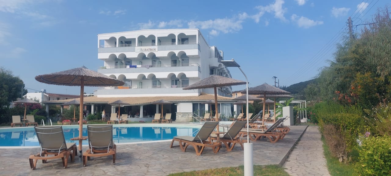 Pool Hotel Albatros