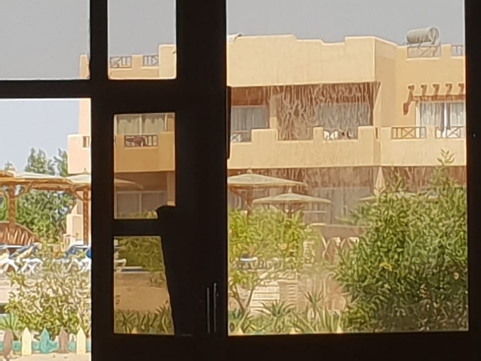 Gastro Laguna Beach Marsa Resort