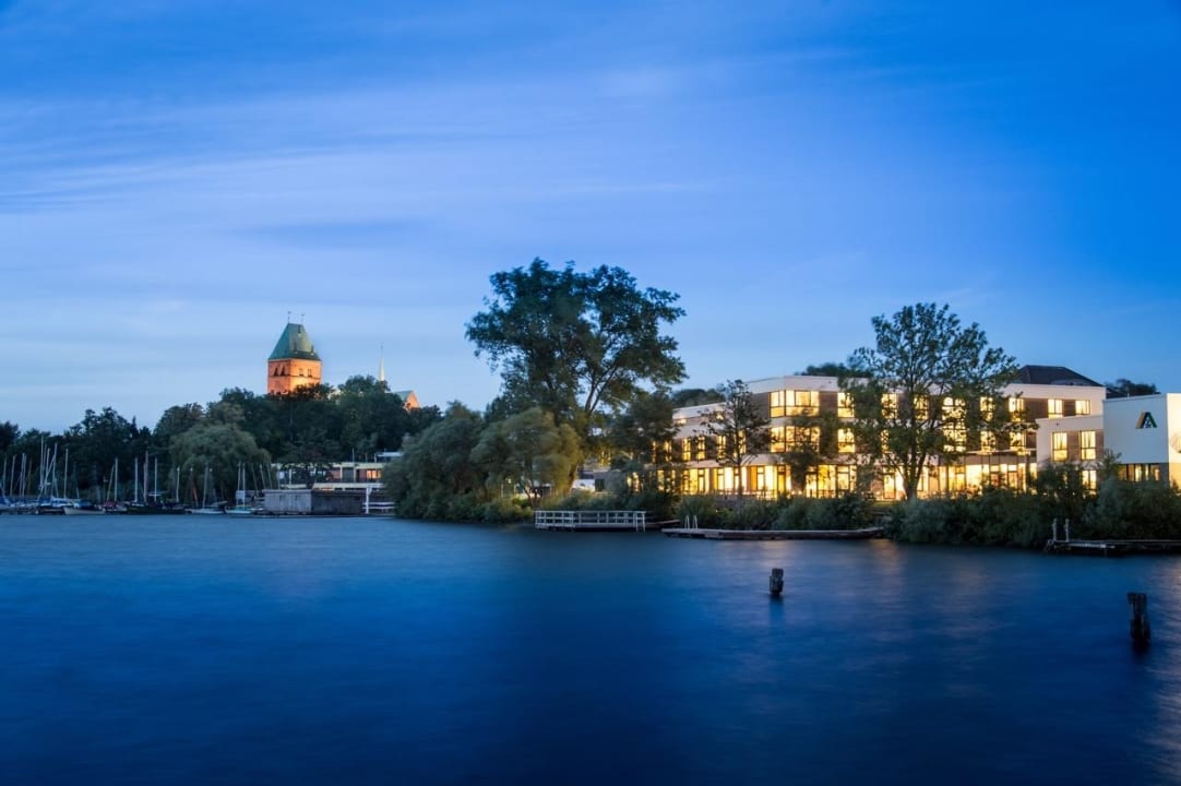 Außenansicht Jugendherberge Ratzeburg