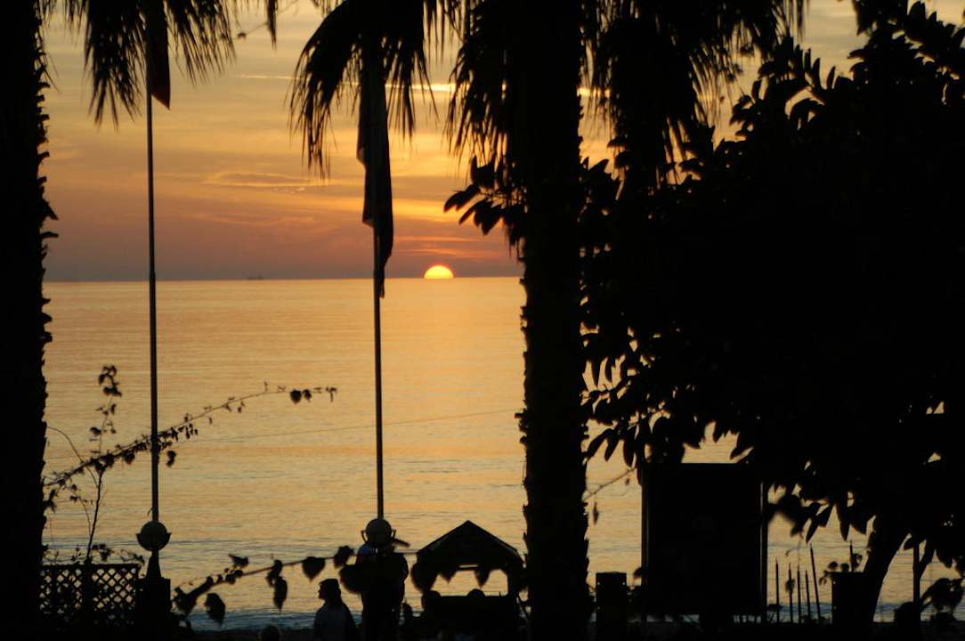 Abendstimmung Aska Hotel Just in Beach