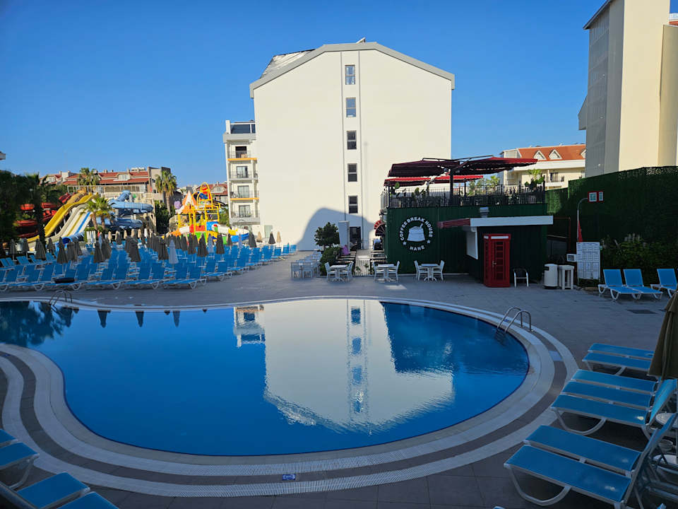 Pool Hane Family Resort