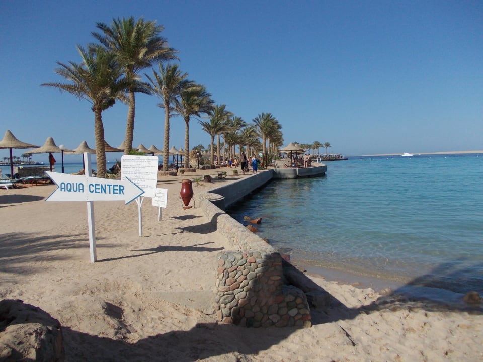 Der Strand Richtung Marina Arabia Azur Resort