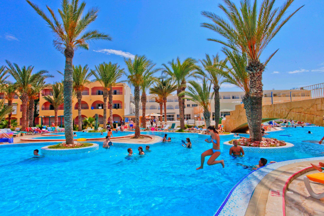 Piscine1 Houda Golf & Beach Club