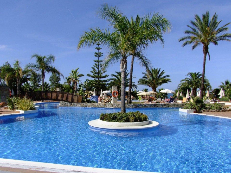 Poolbereich vom Hotel Fuerte Conil-Resort