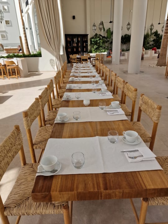 Gastro Serry Beach Resort