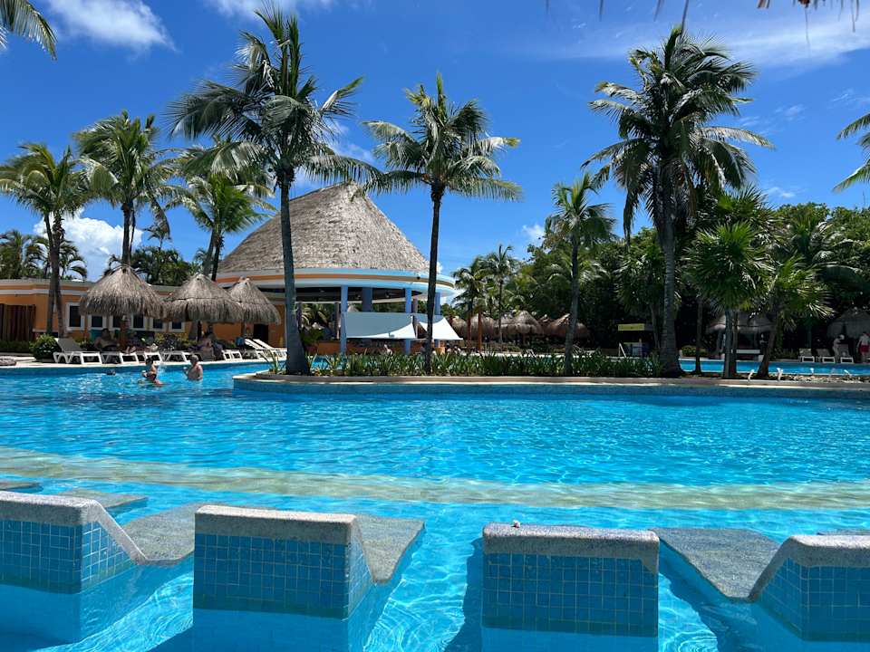 Pool Iberostar Waves Paraiso del Mar