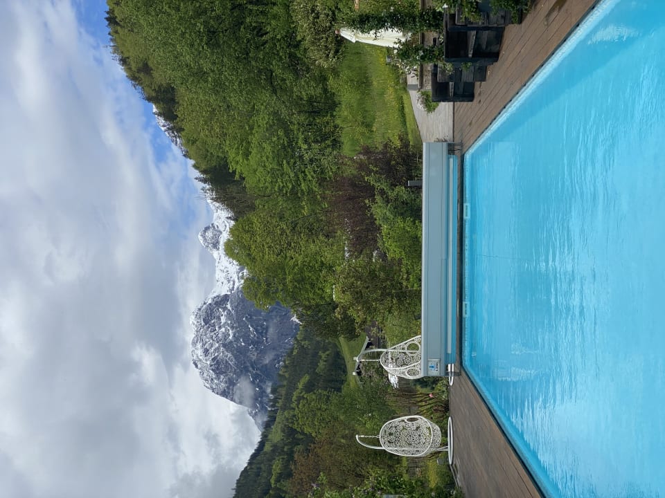 Pool Berghotel Rehlegg